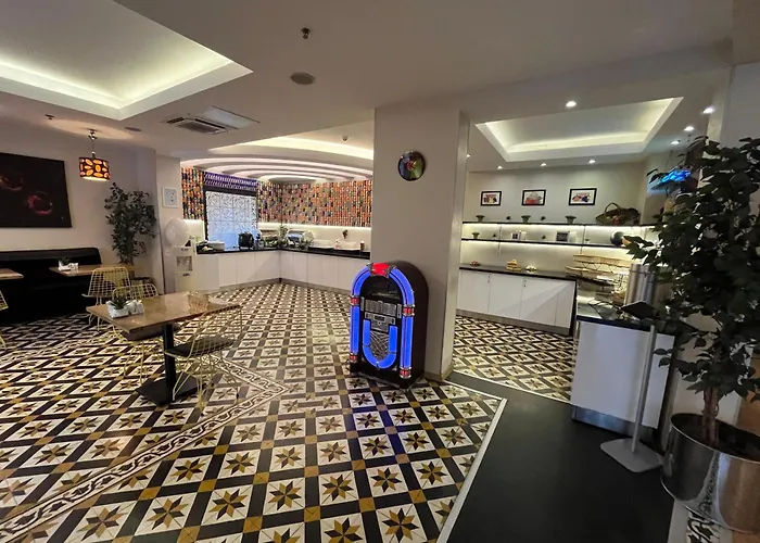 卡拉亚安天宝酒店 3*